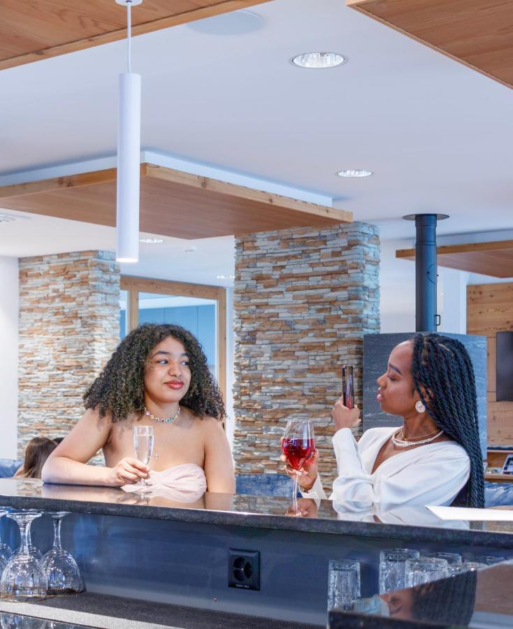 Boutique Hotel Corbetta - Spa 60M2 - La Montagne A 5 Minutes De L'Autoroute A12 Aux Paccots Sur Montreux - Nouveau Loft Familial - Profitez Du Lac Leman Et Des Montagnes En Meme Temps Les Paccots Zewnętrze zdjęcie